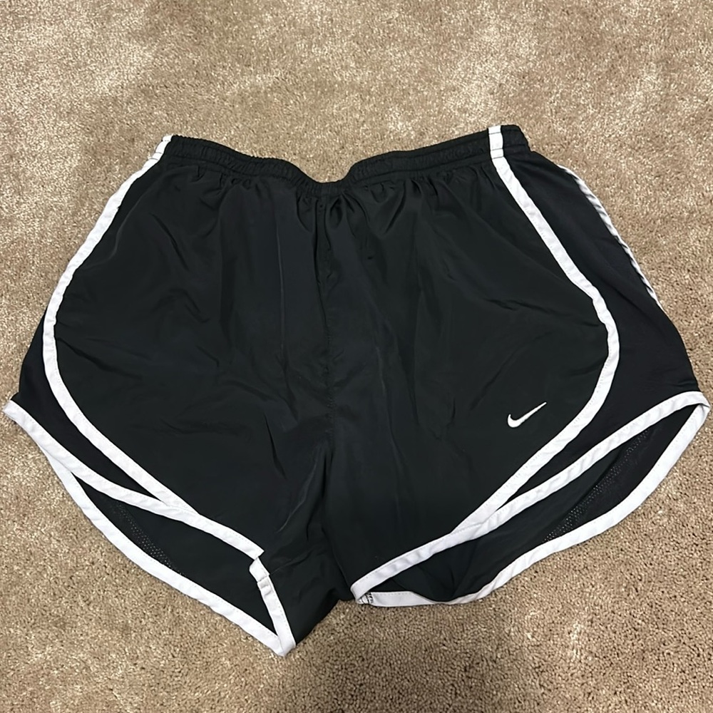 Black Nike shorts